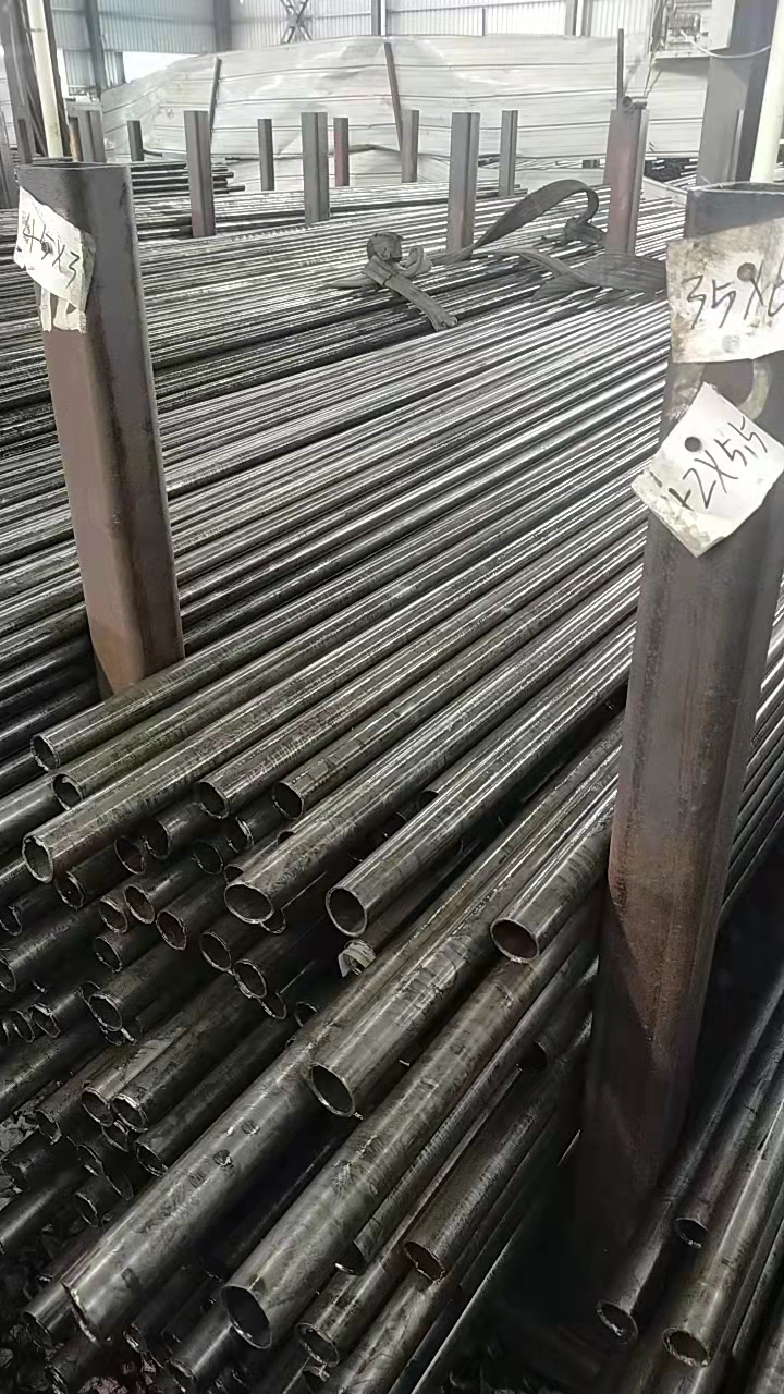 山東無縫鋼管—廠家生產(chǎn)地在哪里？質(zhì)量、信譽(yù)、價(jià)格